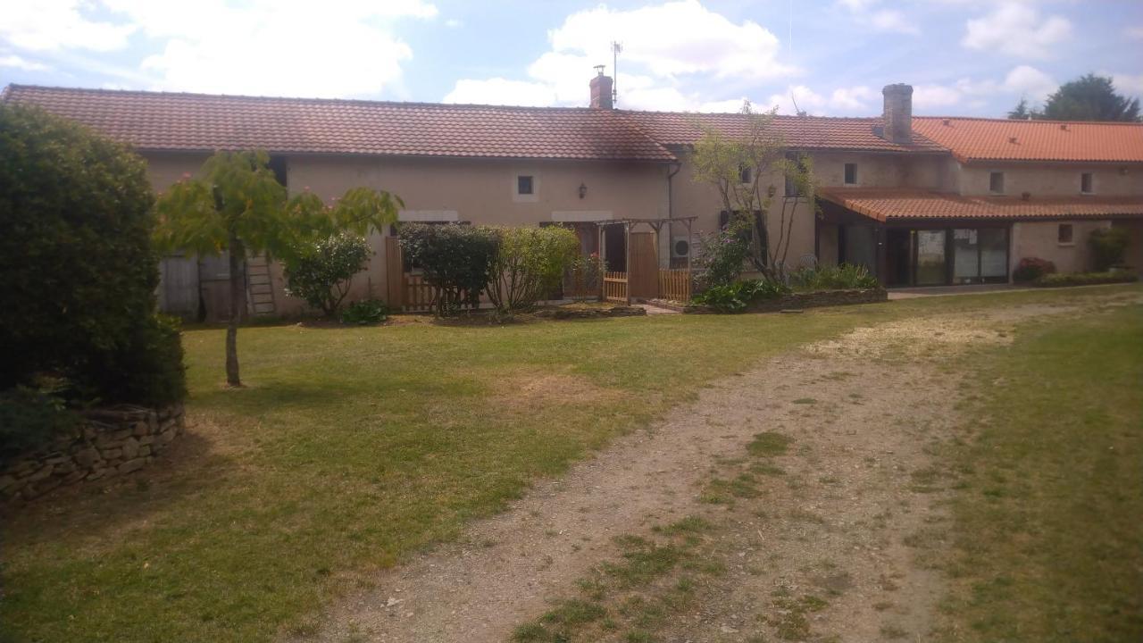 Gite Au Chant des Vents Thurageau Exterior foto